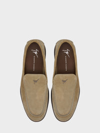 THE MAUI MOCCASIN
