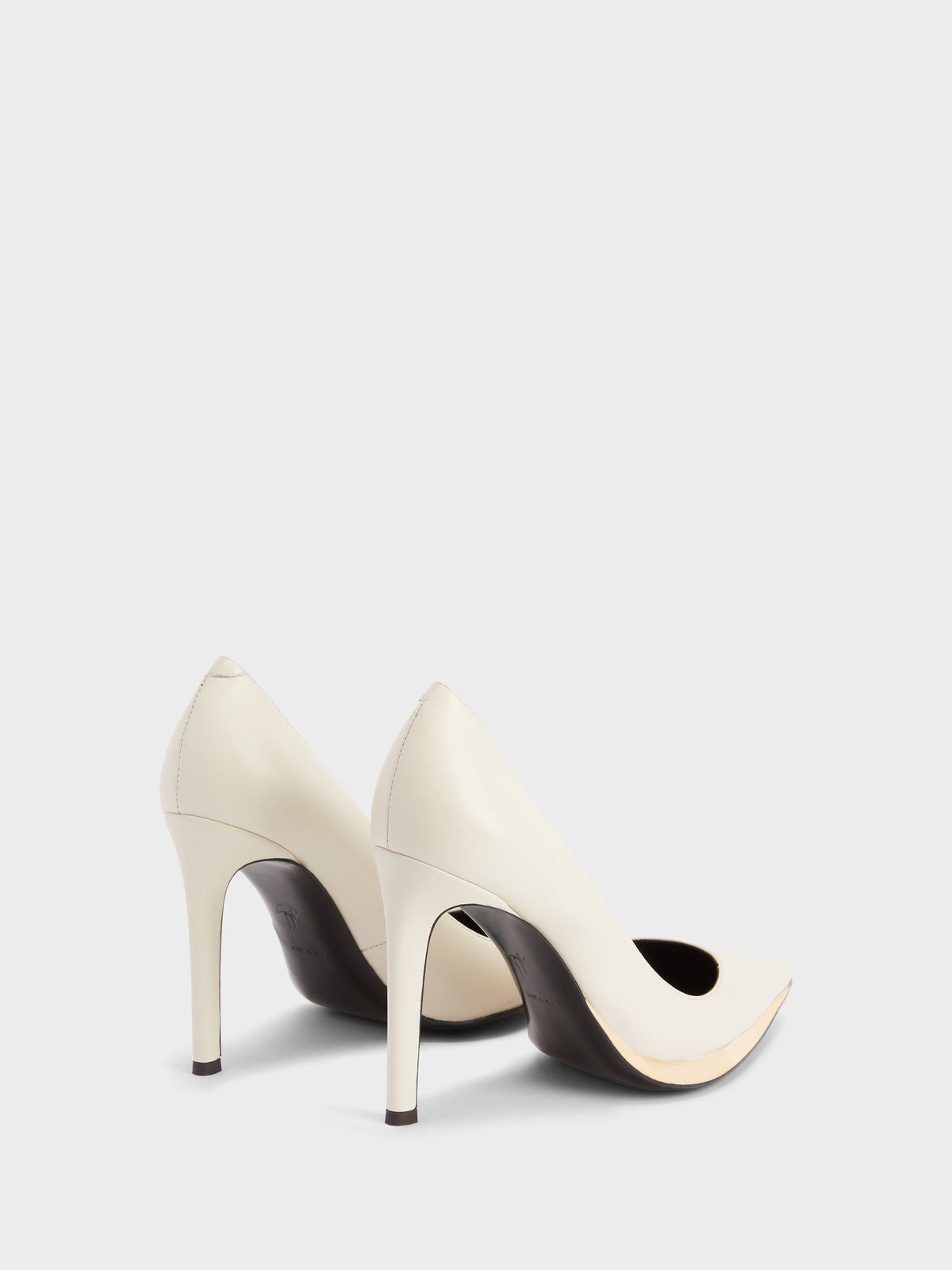 VIRGYN PUMP 105