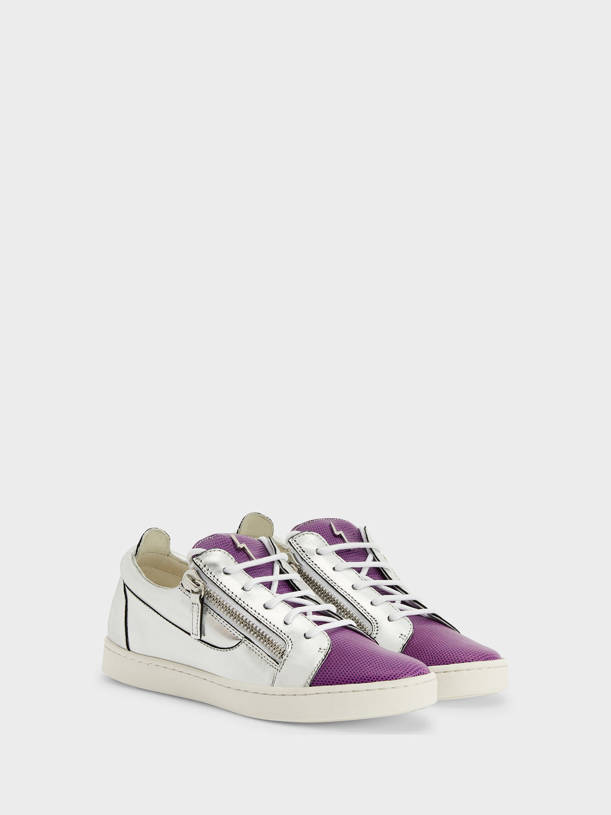 NICKI LOW TOP