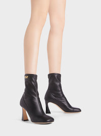 ALETHAA BOOTIE 85