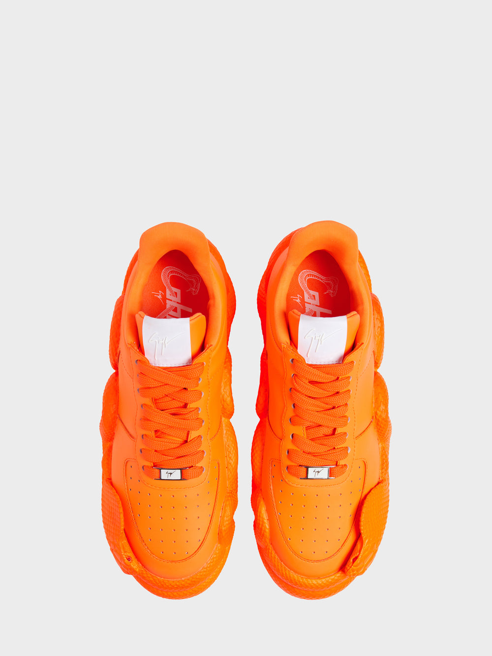 COBRAS LOW TOP