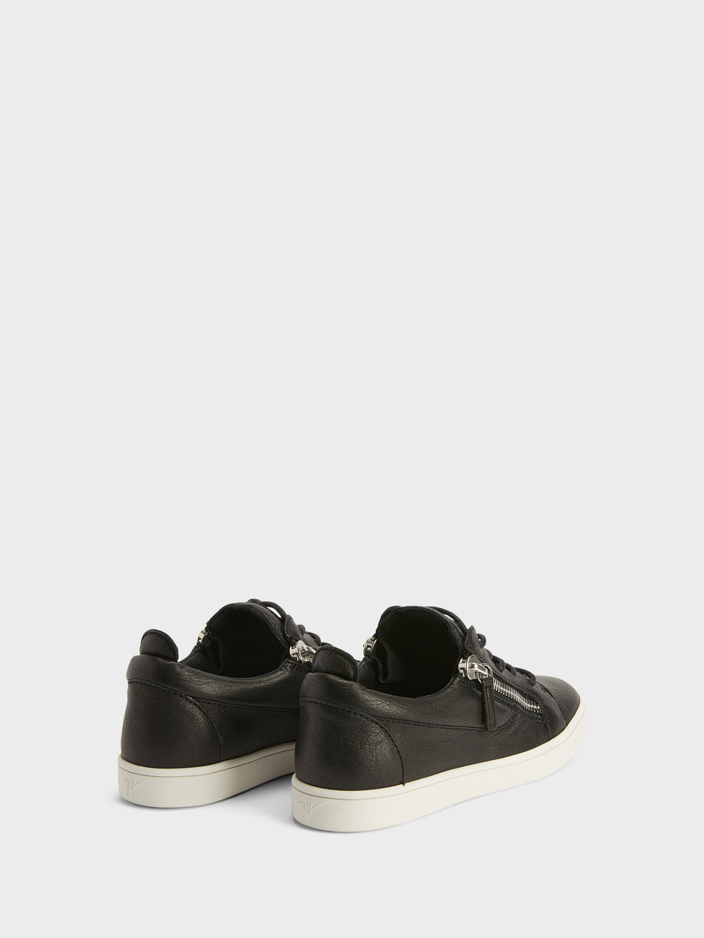 NICKI LOW TOP