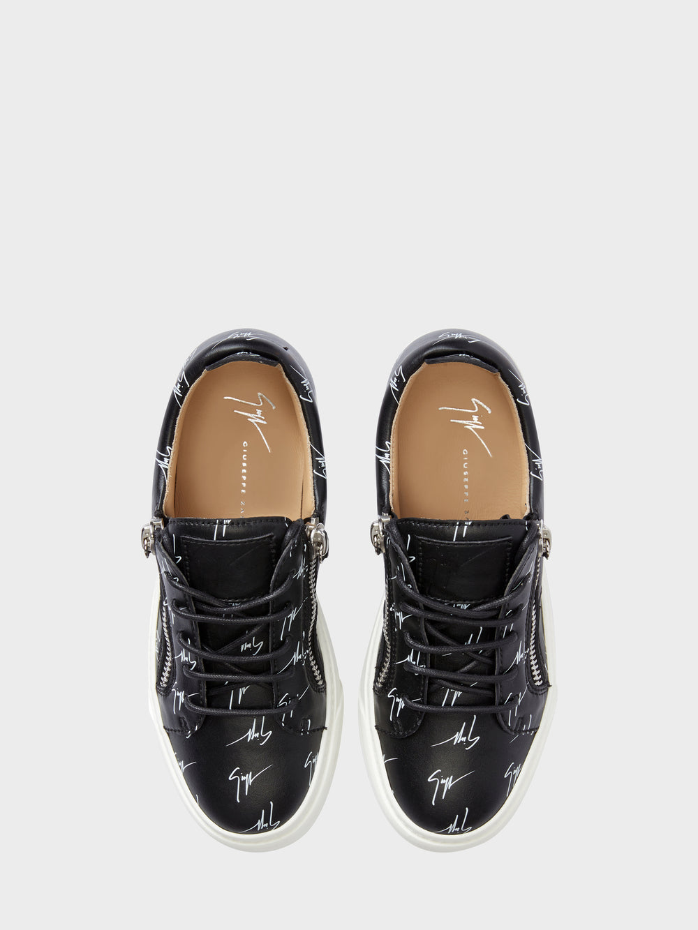 GAIL LOW TOP