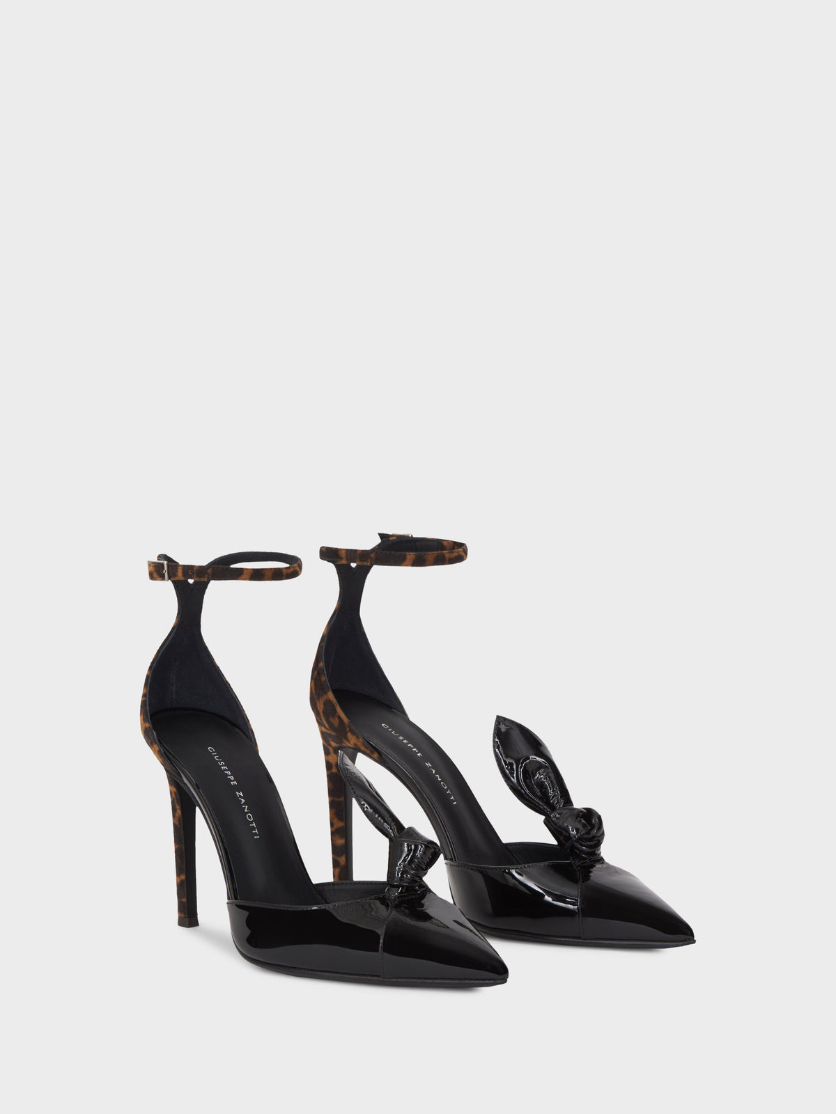 CHILI PEPPER PUMP D'ORSAY