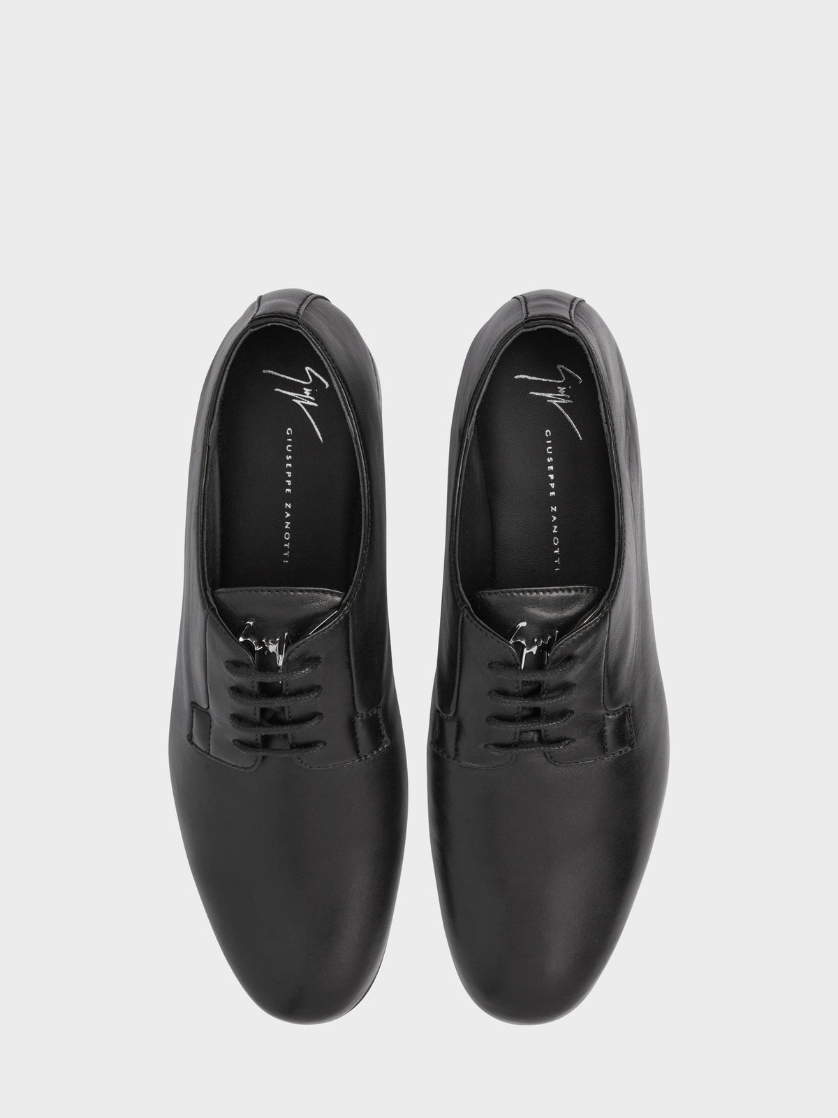 ROGER LACE UP