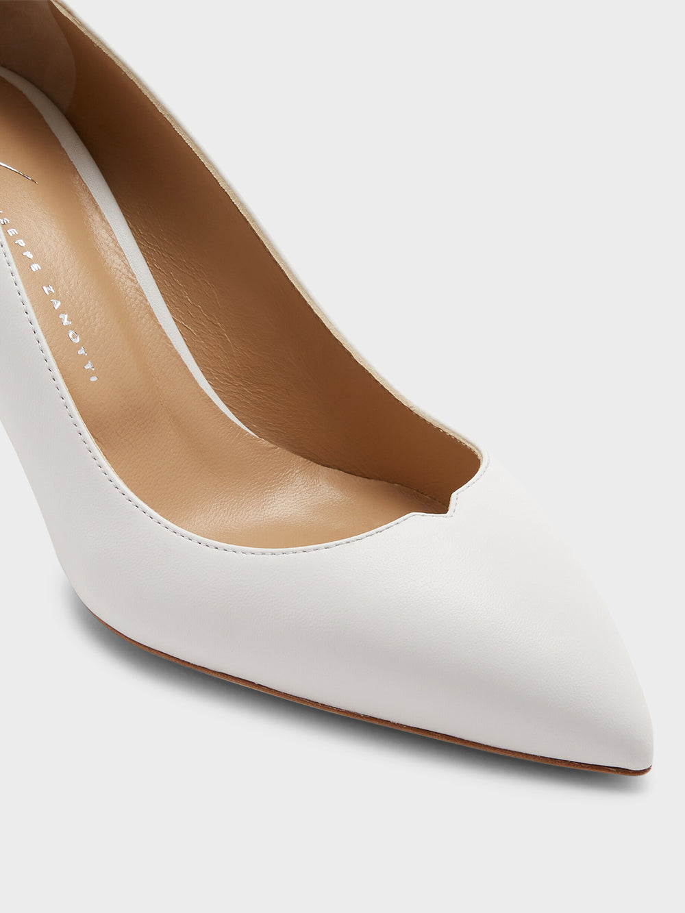 LUCREZIA PUMP