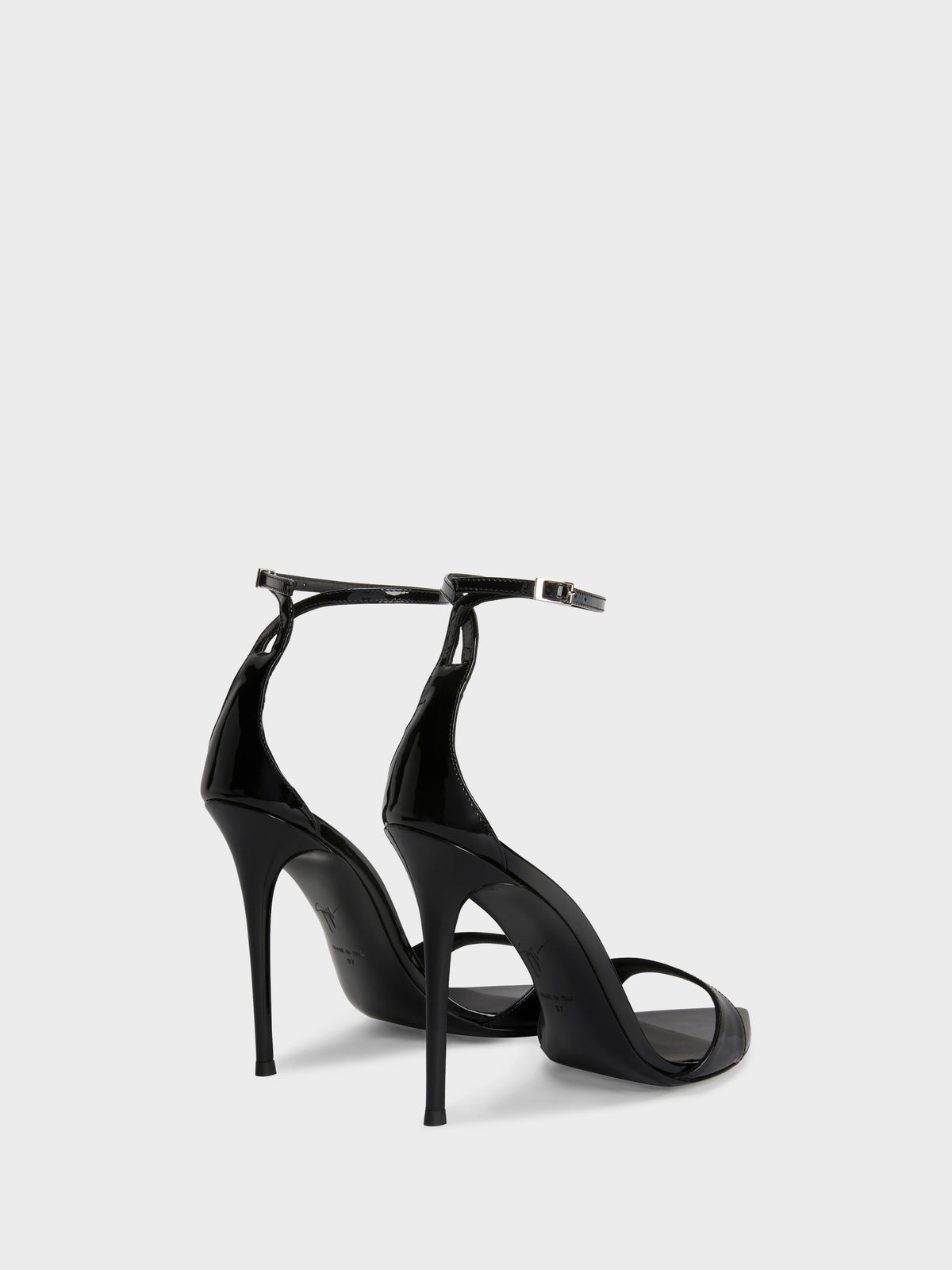 INTRIIGO STRAP SANDAL 105