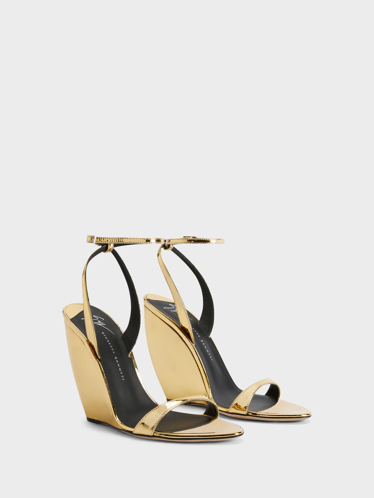 GINNYFER WEDGE