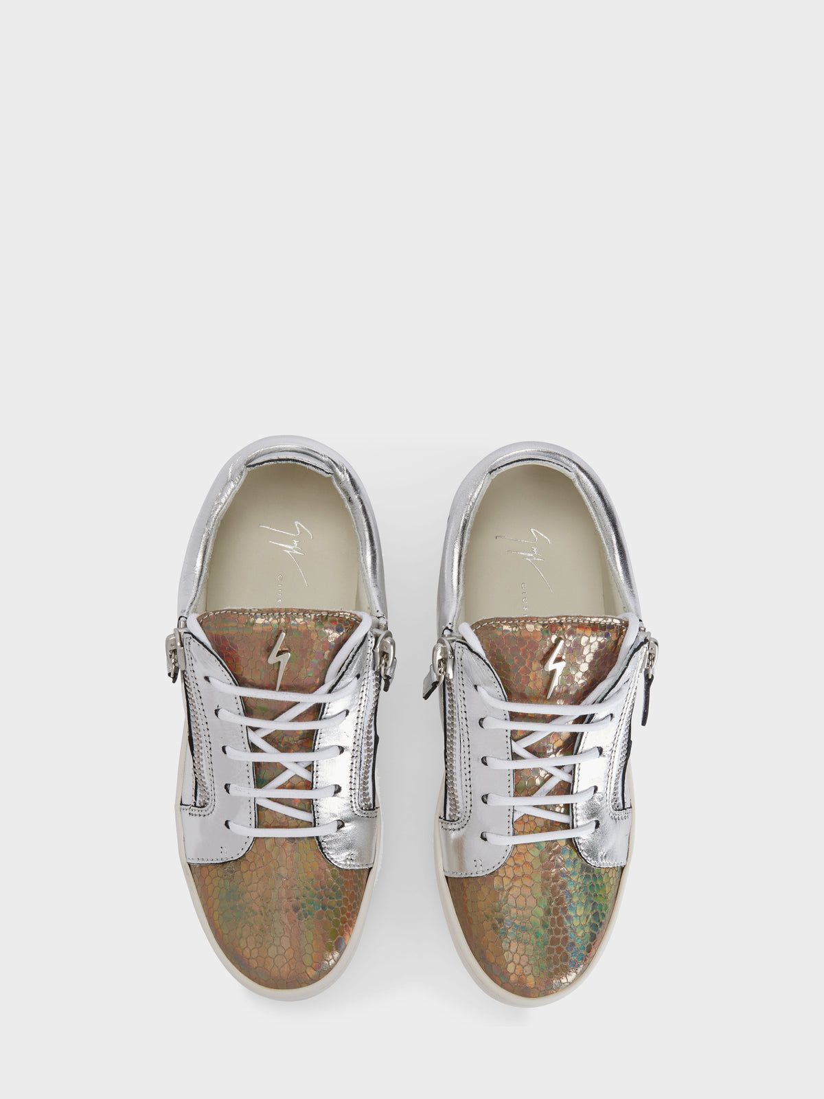 NICKI LOW TOP
