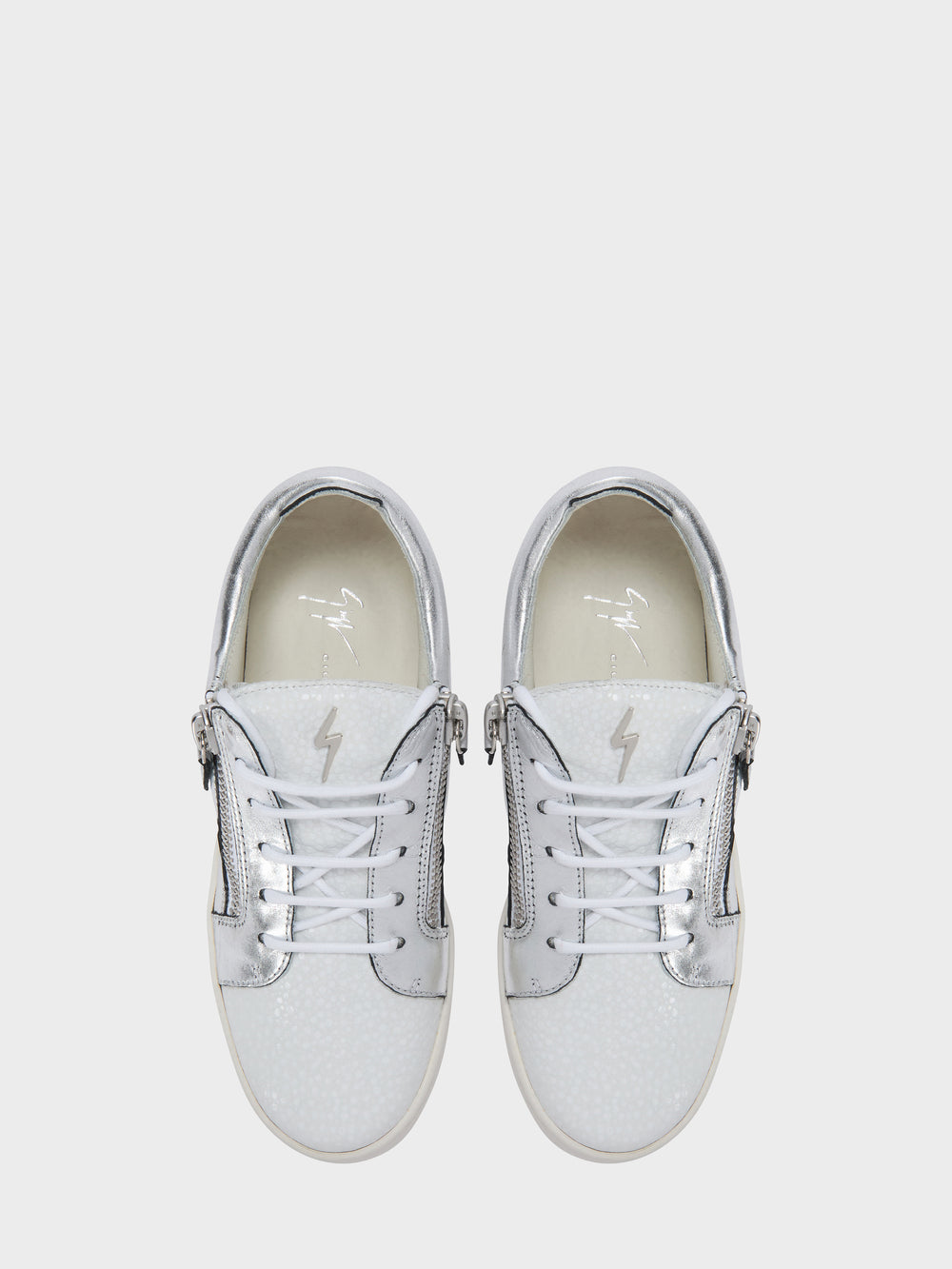 NICKI LOW TOP
