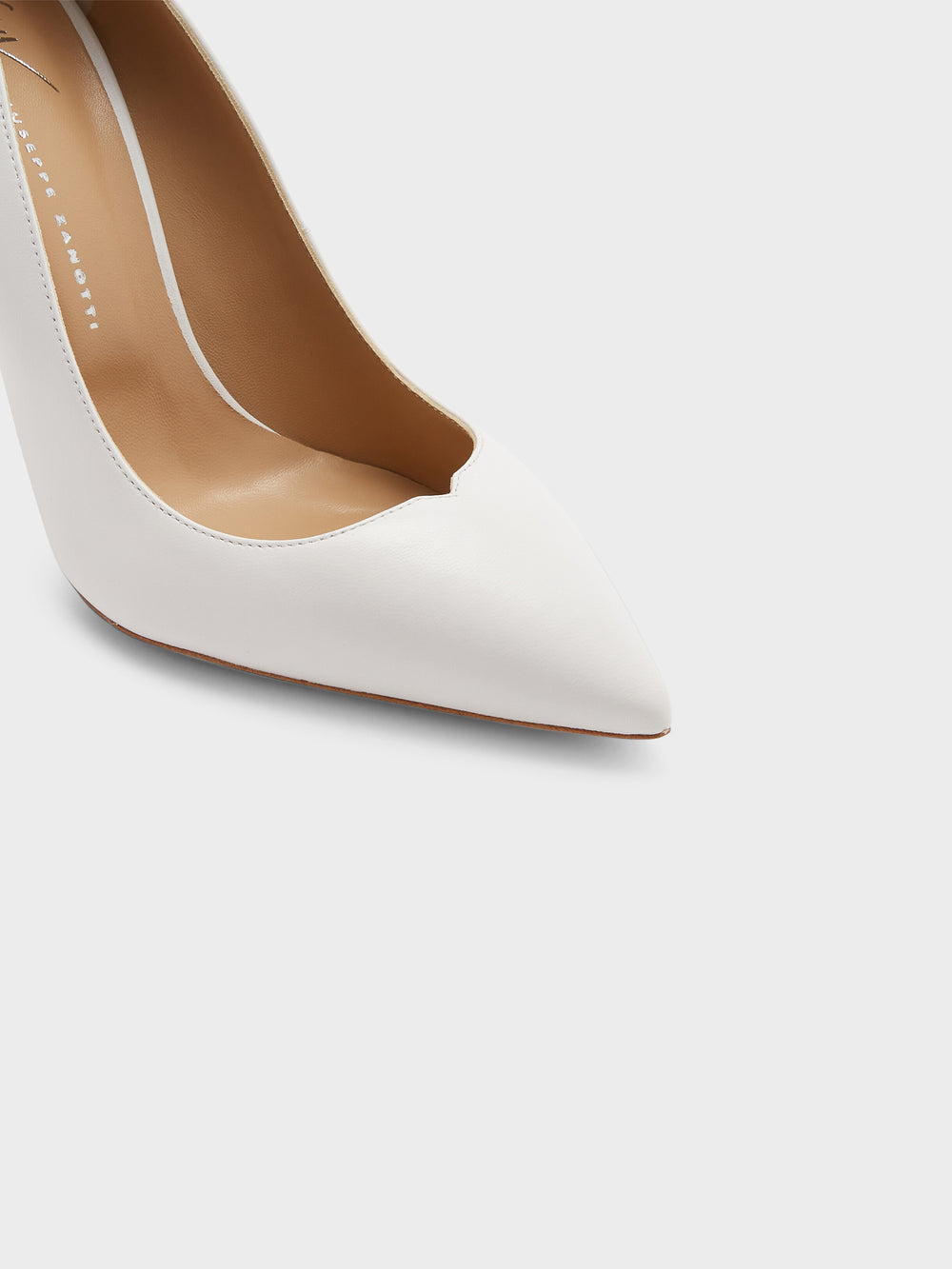LUCREZIA PUMP