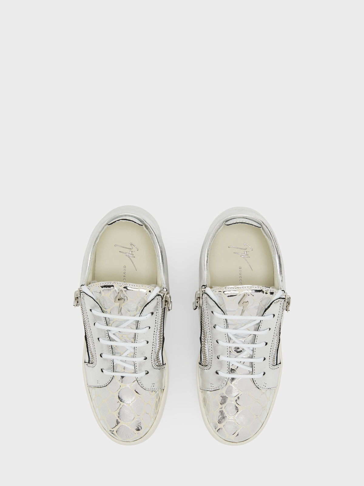 NICKI LOW TOP