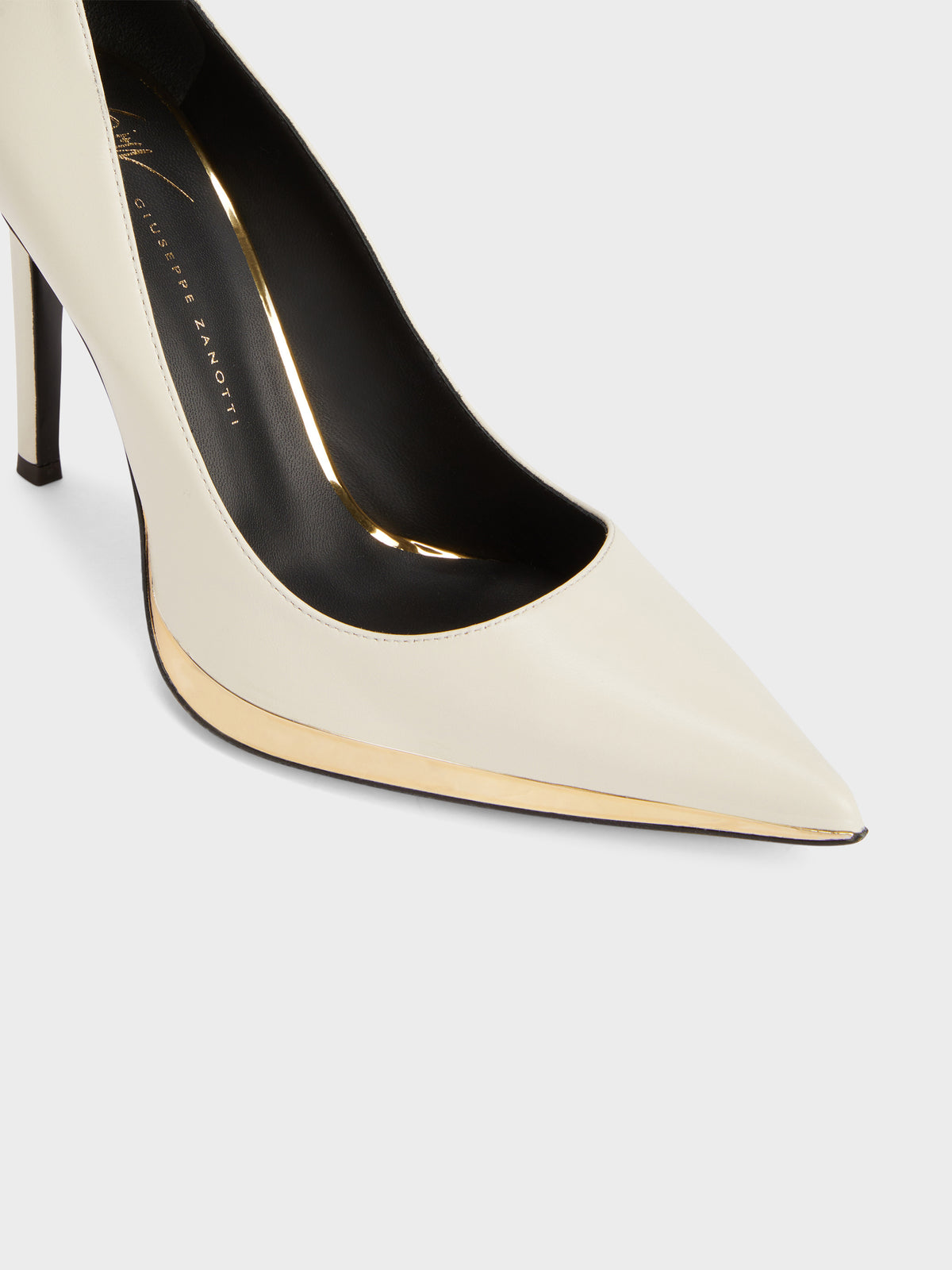 VIRGYN PUMP 105