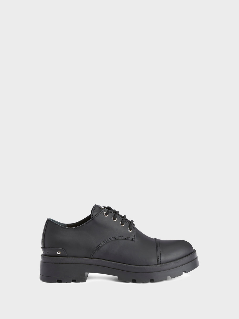 REEPLEY LACE UP