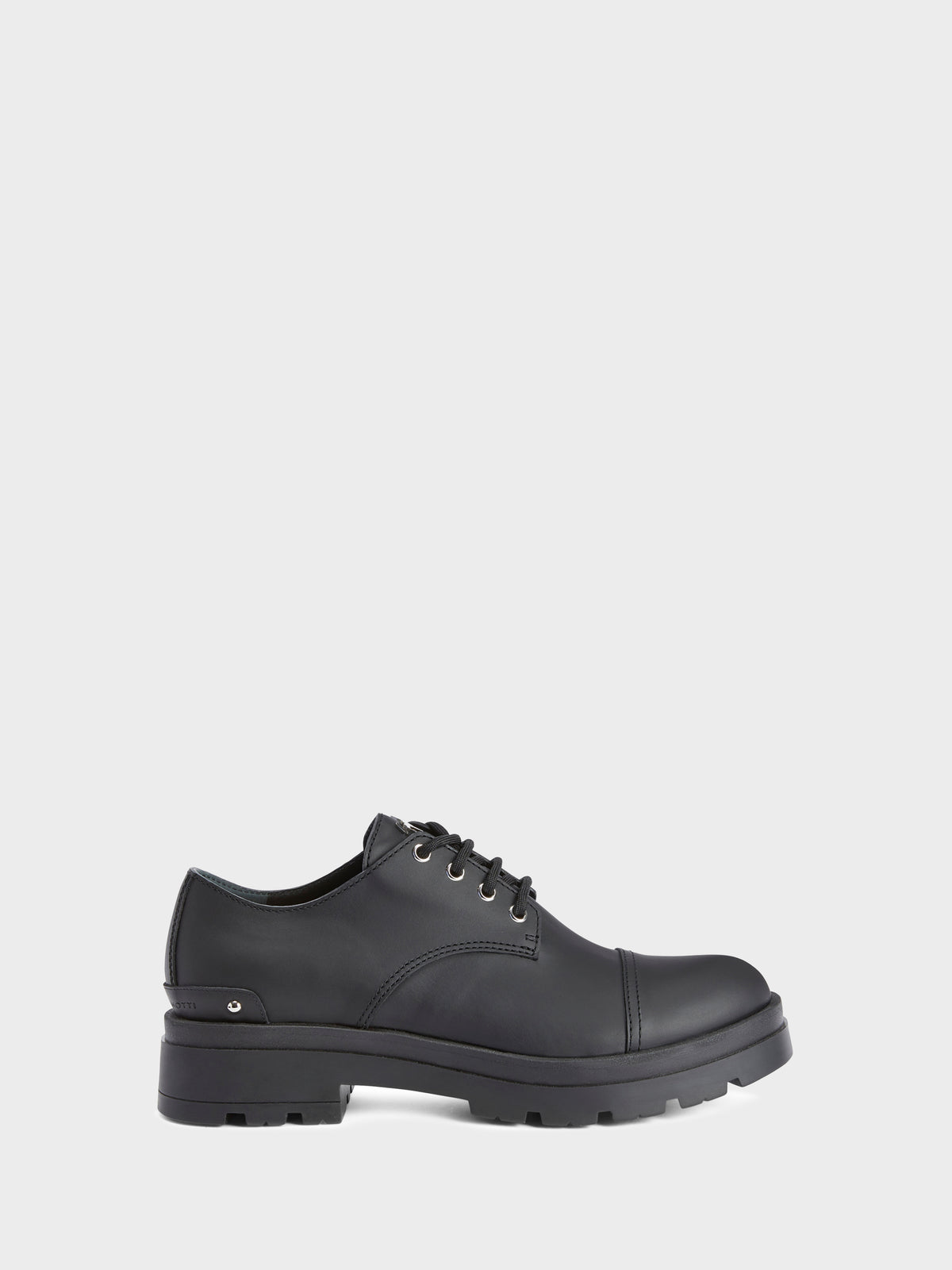 REEPLEY LACE UP