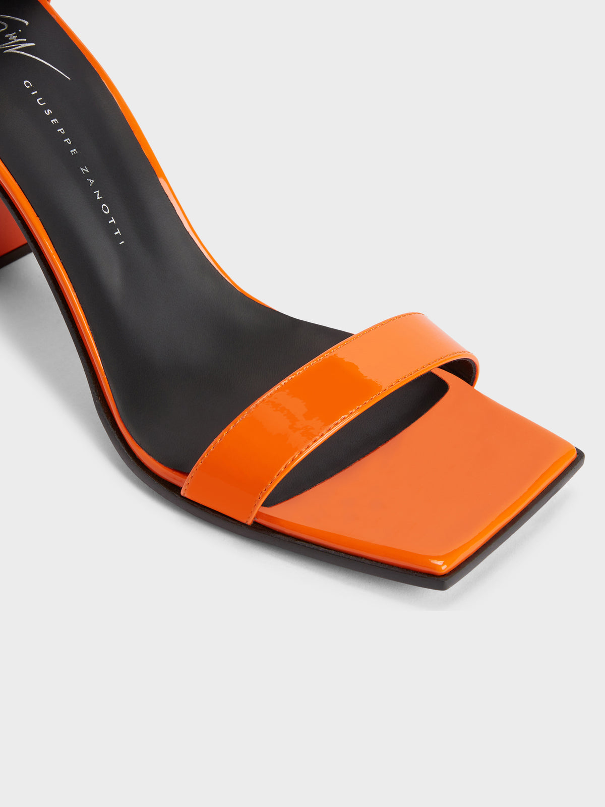 SHANGAY BUCKLE SANDAL 85