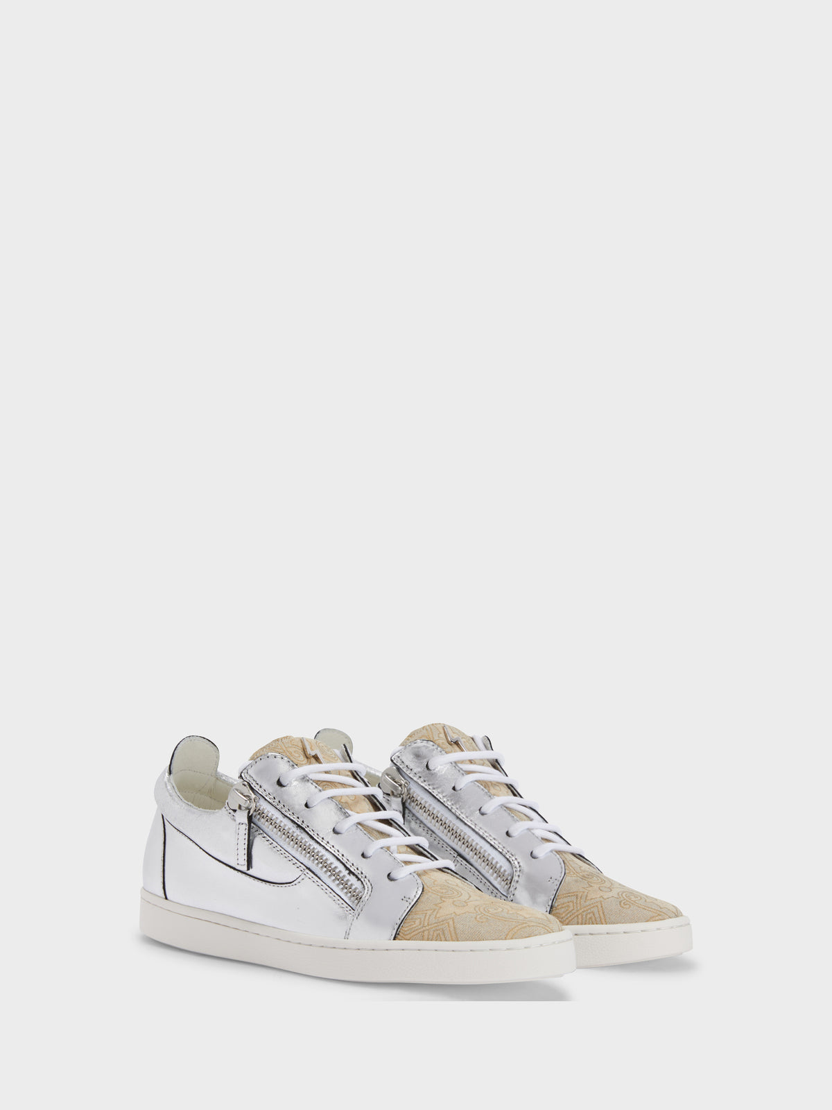 NICKI LOW TOP