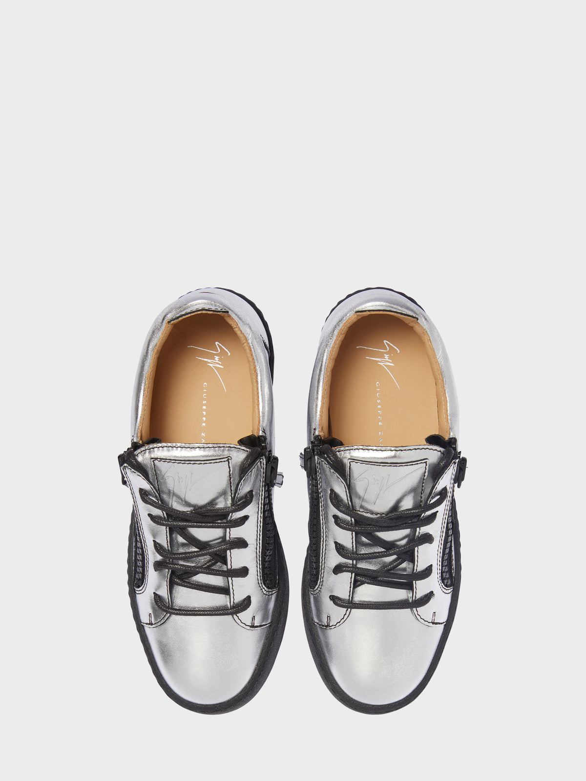 GAIL LOW TOP