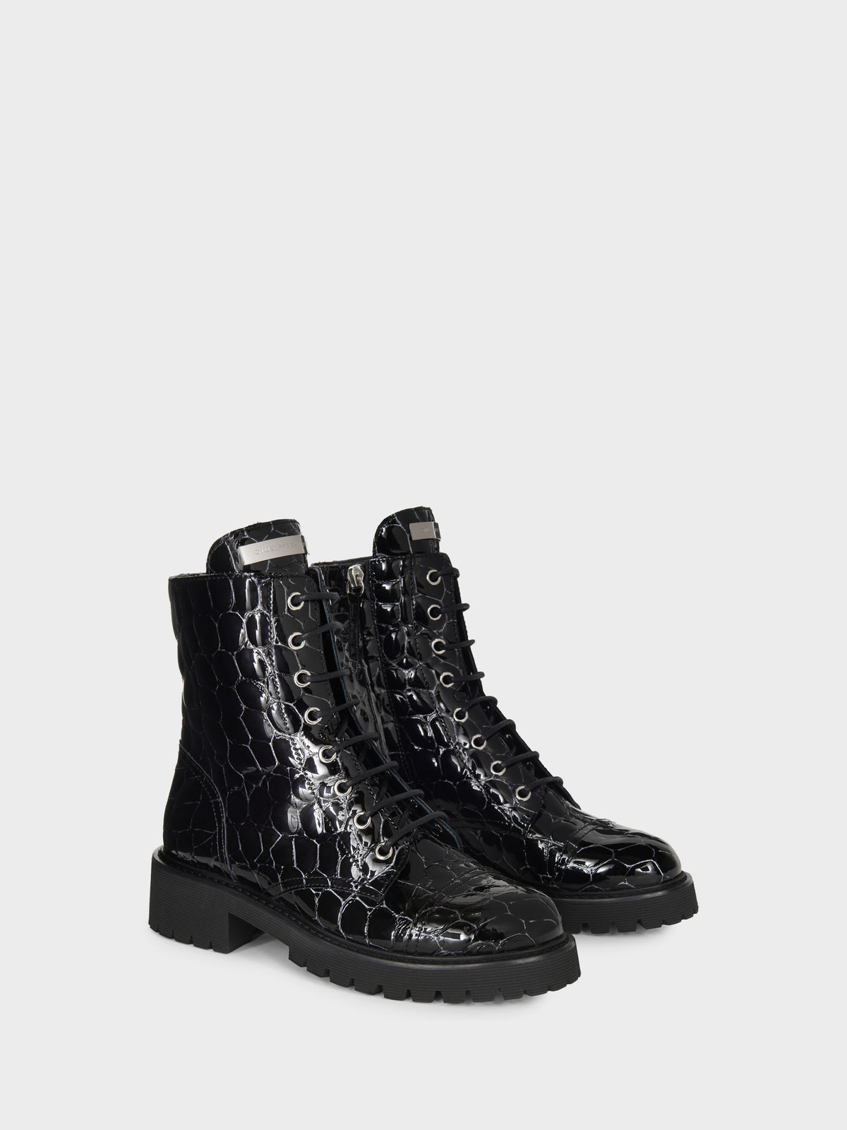 THORA BIKER