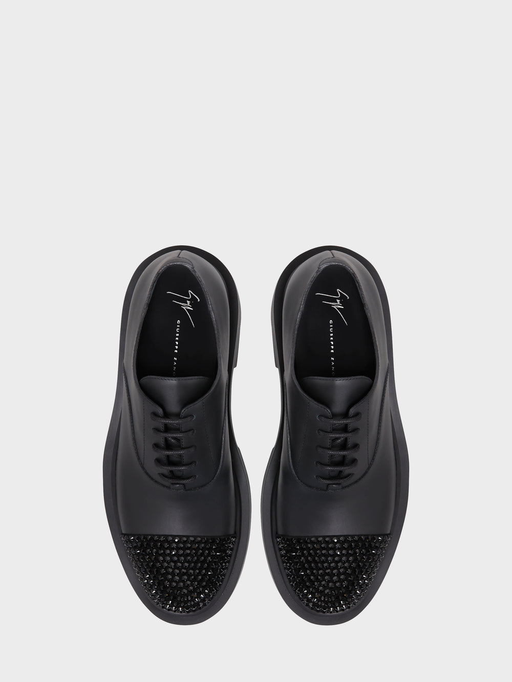 ARNHAU LACE UP