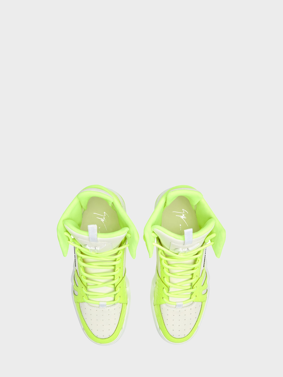 NICKI HIGH TOP