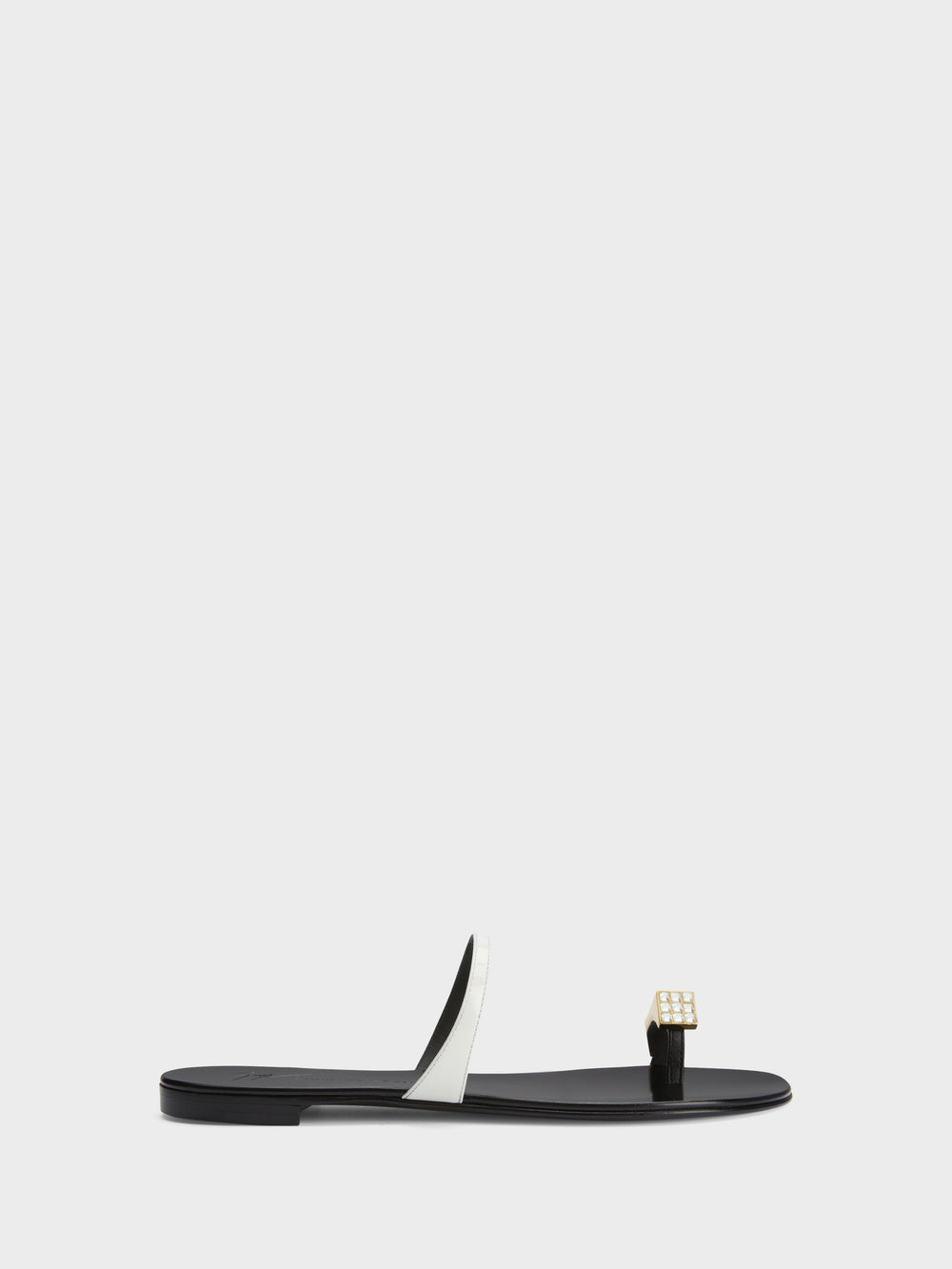 DYNAMO RING FLAT SANDAL