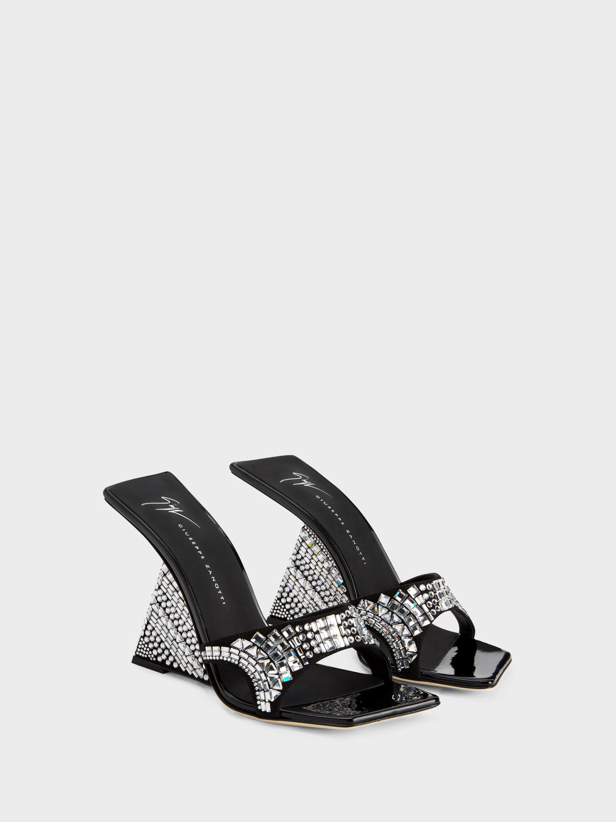 AKIRA SHINE WEDGE